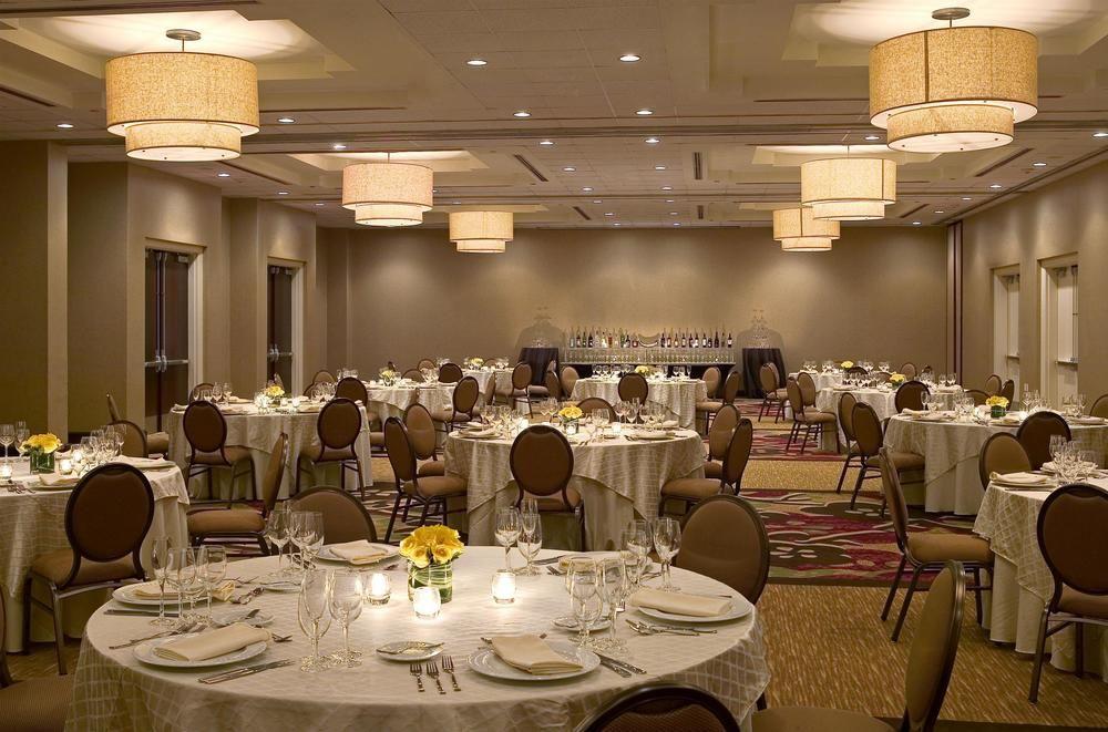 Sheraton Edison Buitenkant foto
