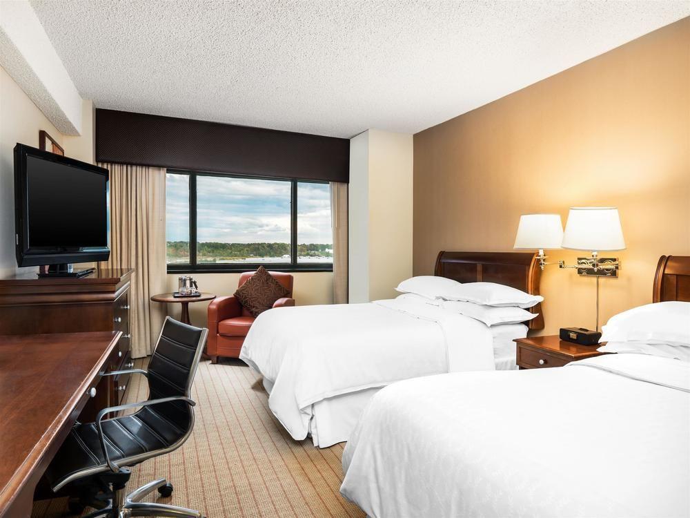 Sheraton Edison Buitenkant foto