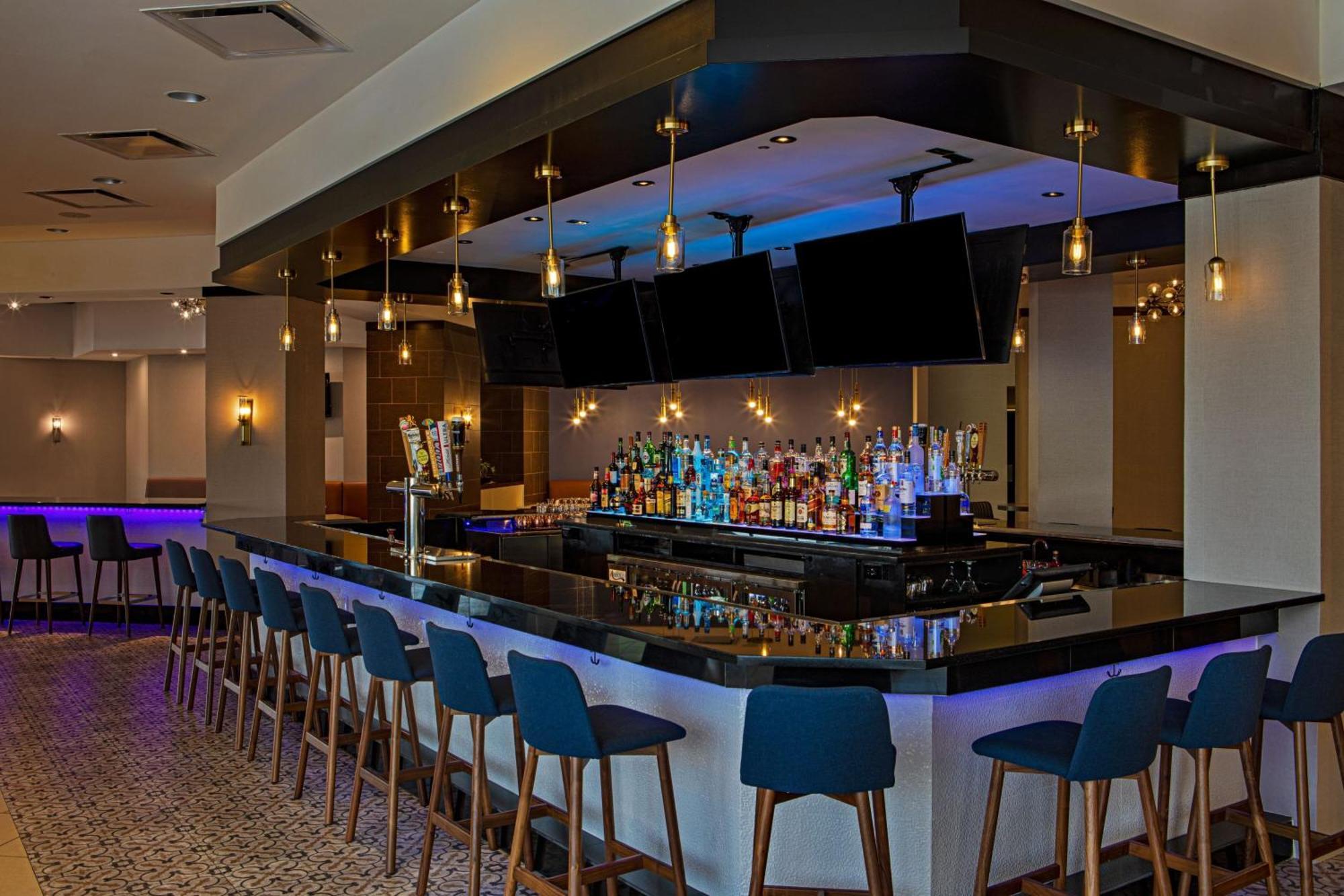 Sheraton Edison Buitenkant foto