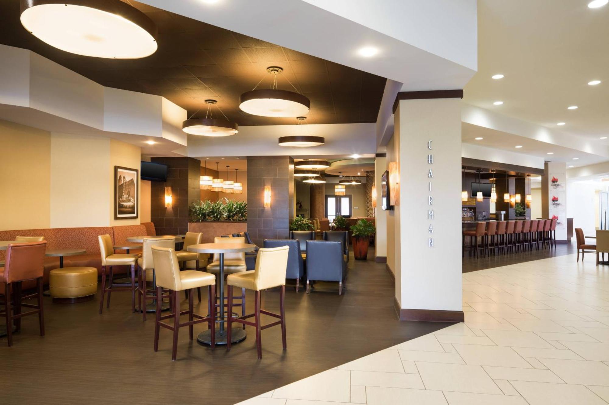 Sheraton Edison Buitenkant foto