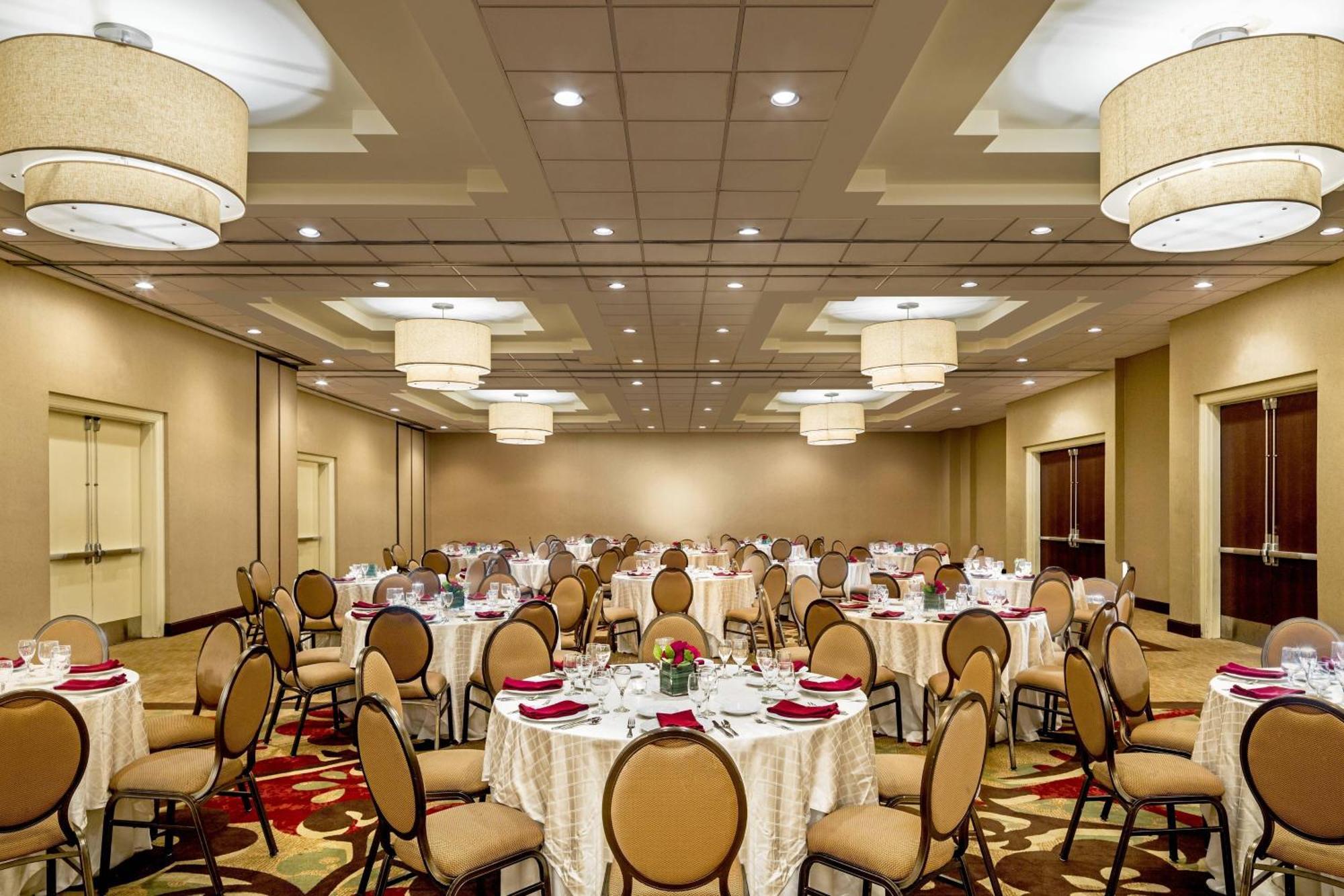 Sheraton Edison Buitenkant foto